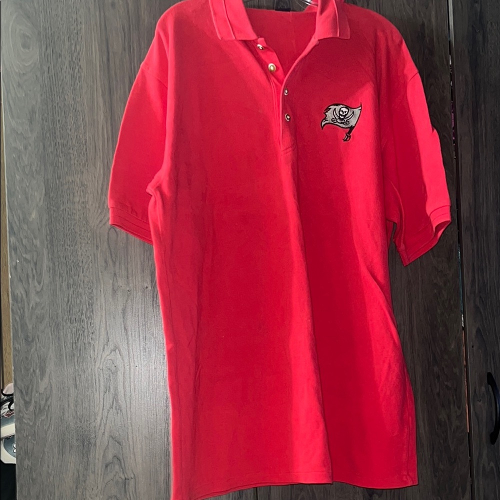 FLASH SALE! 
Tampa Bay Buccaneers Red Polo Shirt Size Medium